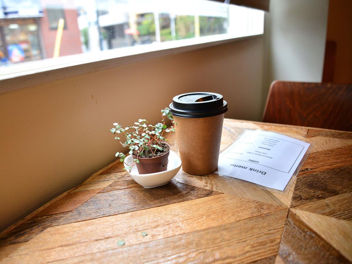 Almond Hostel & Cafe Shibuya Tokyo Exterior photo