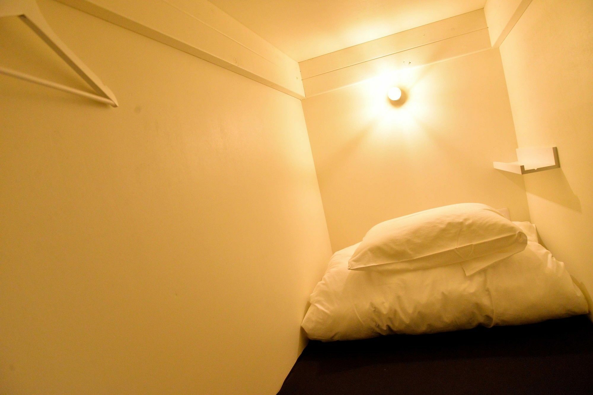 Almond Hostel & Cafe Shibuya Tokyo Exterior photo