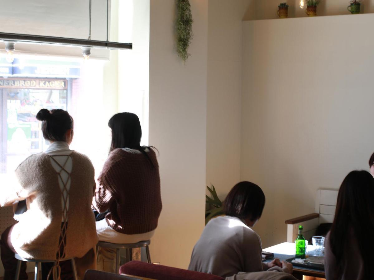 Almond Hostel & Cafe Shibuya Tokyo Exterior photo