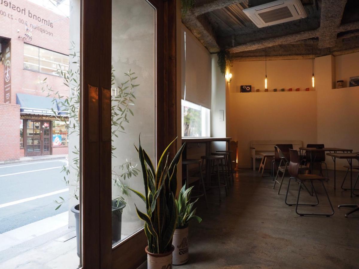 Almond Hostel & Cafe Shibuya Tokyo Exterior photo